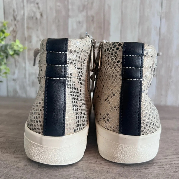 Vintage Havana High Top Sneakers Snake and Studded Size 6.5 - Picture 4 of 7